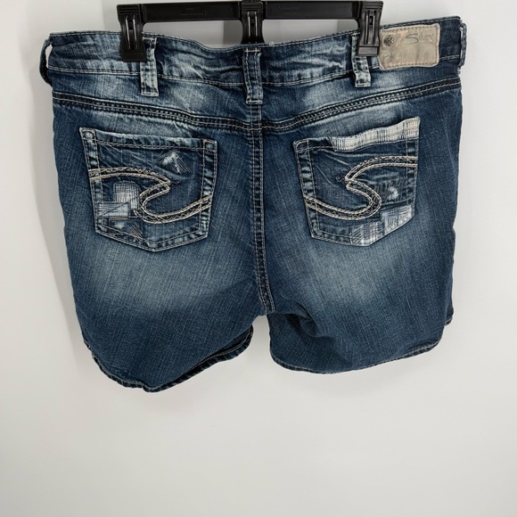 Silver Jeans Suki Shorts Blue Jeans Patchwork Womens Size 18 mid-short Denim - Picture 6 of 11